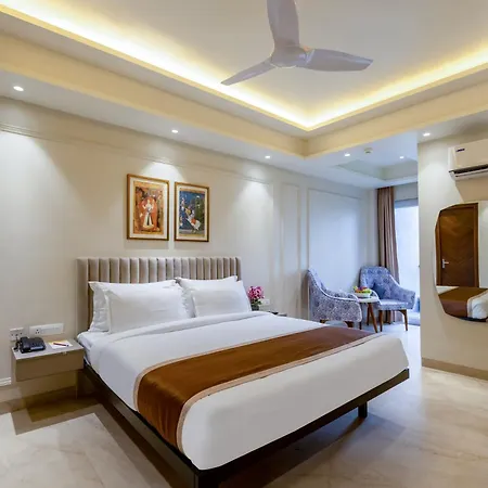 Hotel Silky View Near Delhi Airport